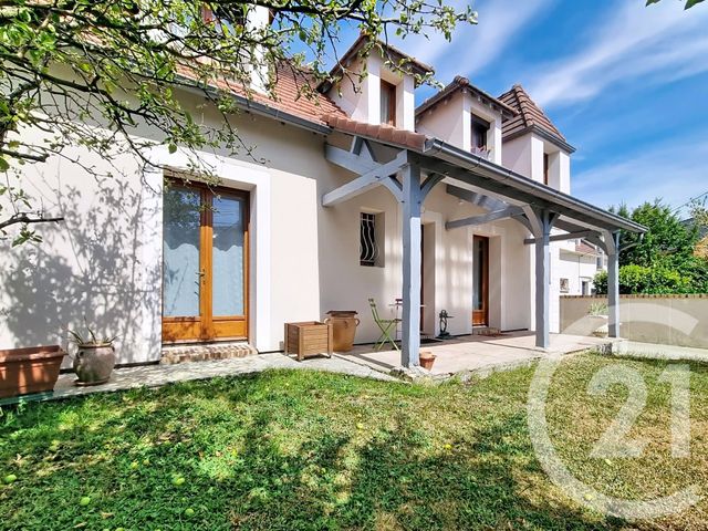 maison à vendre - 5 pièces - 139.49 m2 - OZOIR LA FERRIERE - 77 - ILE-DE-FRANCE - Century 21 Marques Calmettes