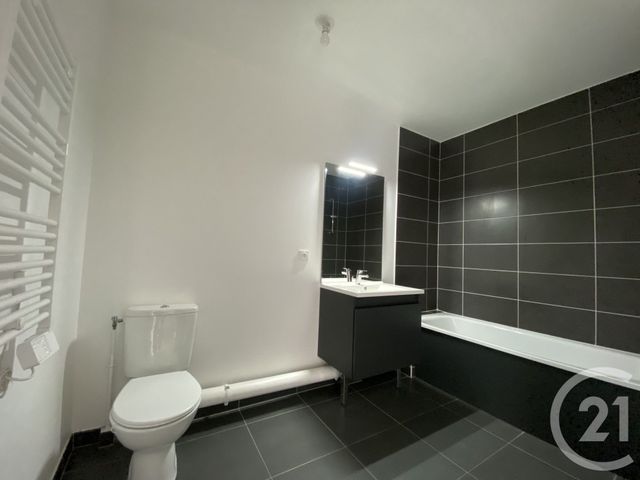 Appartement F2 à vendre - 2 pièces - 41.6 m2 - OZOIR LA FERRIERE - 77 - ILE-DE-FRANCE - Century 21 Marques Calmettes