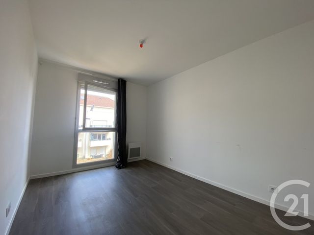 Appartement F2 à vendre - 2 pièces - 41.6 m2 - OZOIR LA FERRIERE - 77 - ILE-DE-FRANCE - Century 21 Marques Calmettes