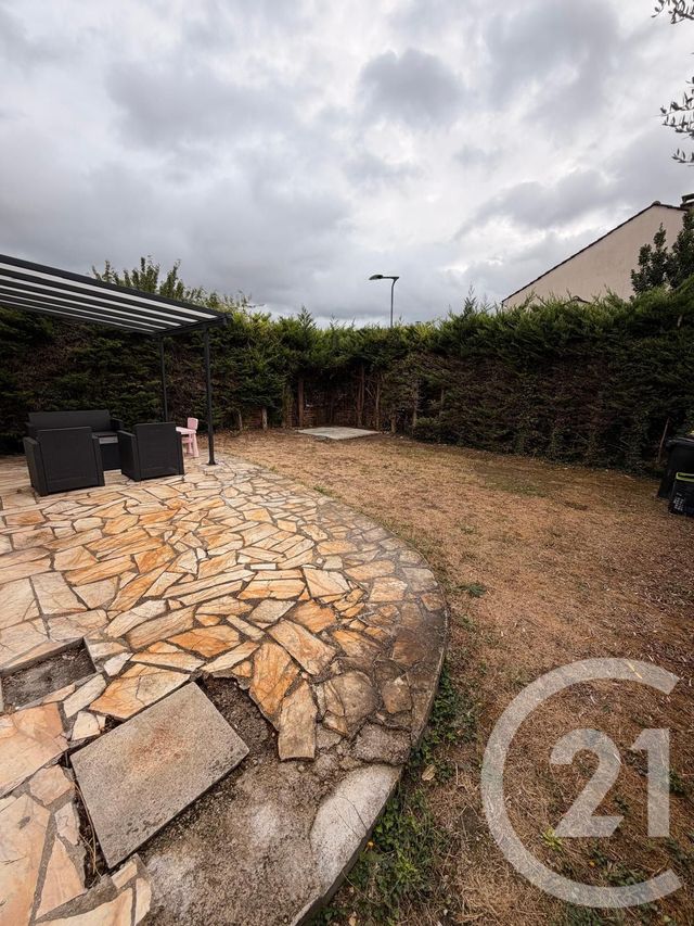 maison à louer - 4 pièces - 97.0 m2 - PONTAULT COMBAULT - 77 - ILE-DE-FRANCE - Century 21 Marques Calmettes