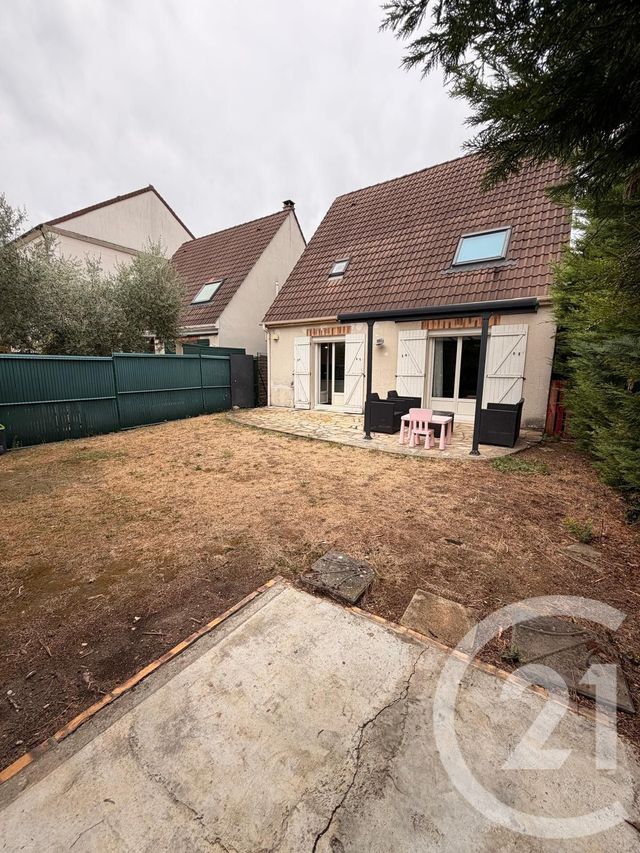 maison à louer - 4 pièces - 97.0 m2 - PONTAULT COMBAULT - 77 - ILE-DE-FRANCE - Century 21 Marques Calmettes