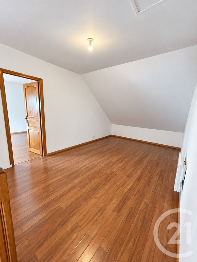 Appartement Duplex à louer - 3 pièces - 76.0 m2 - MANDRES LES ROSES - 94 - ILE-DE-FRANCE - Century 21 Marques Calmettes