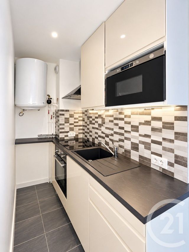 Appartement F2 à louer - 2 pièces - 30.0 m2 - PONTAULT COMBAULT - 77 - ILE-DE-FRANCE - Century 21 Marques Calmettes