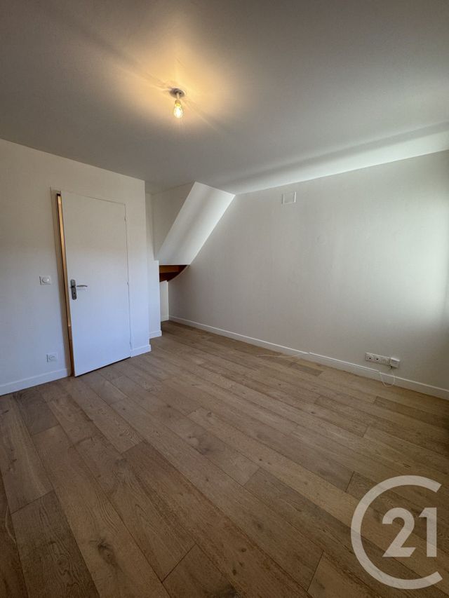 maison à louer - 3 pièces - 52.0 m2 - ROISSY EN FRANCE - 95 - ILE-DE-FRANCE - Century 21 Marques Calmettes