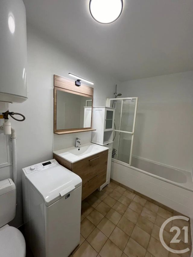 Appartement Studio à louer - 1 pièce - 30.0 m2 - OZOIR LA FERRIERE - 77 - ILE-DE-FRANCE - Century 21 Marques Calmettes