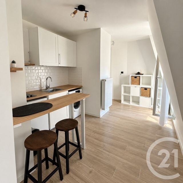Appartement F1 à louer - 1 pièce - 28.0 m2 - CHELLES - 77 - ILE-DE-FRANCE - Century 21 Marques Calmettes