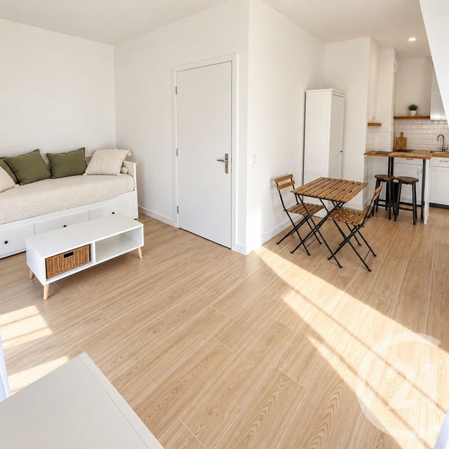 Appartement F1 à louer - 1 pièce - 28.0 m2 - CHELLES - 77 - ILE-DE-FRANCE - Century 21 Marques Calmettes
