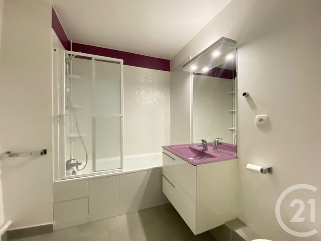 Appartement F2 à louer - 2 pièces - 45.5 m2 - LA QUEUE EN BRIE - 94 - ILE-DE-FRANCE - Century 21 Marques Calmettes