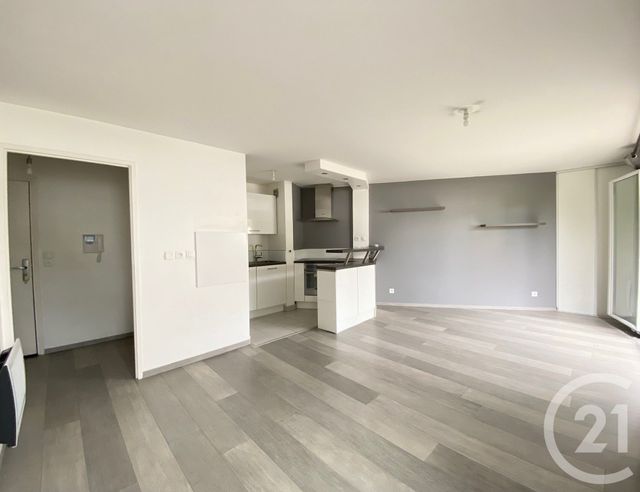 Appartement F2 à louer - 2 pièces - 45.5 m2 - LA QUEUE EN BRIE - 94 - ILE-DE-FRANCE - Century 21 Marques Calmettes