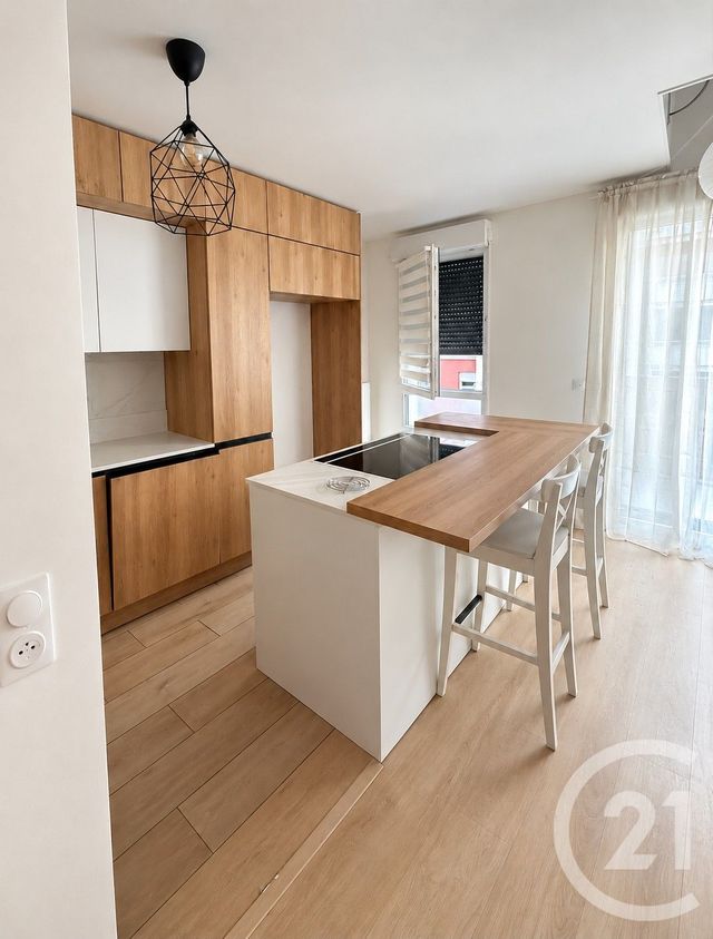 Appartement F3 à louer - 3 pièces - 70.0 m2 - NEUILLY SUR MARNE - 93 - ILE-DE-FRANCE - Century 21 Marques Calmettes