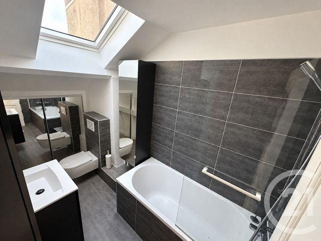Appartement F3 à louer - 3 pièces - 53.0 m2 - LE RAINCY - 93 - ILE-DE-FRANCE - Century 21 Marques Calmettes