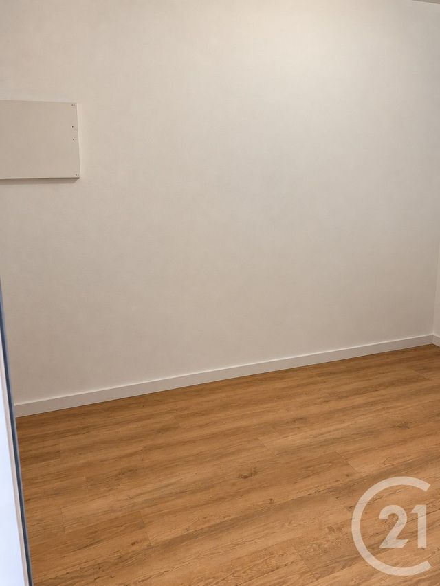 Appartement F2 à louer - 2 pièces - 40.0 m2 - LE BLANC MESNIL - 93 - ILE-DE-FRANCE - Century 21 Marques Calmettes