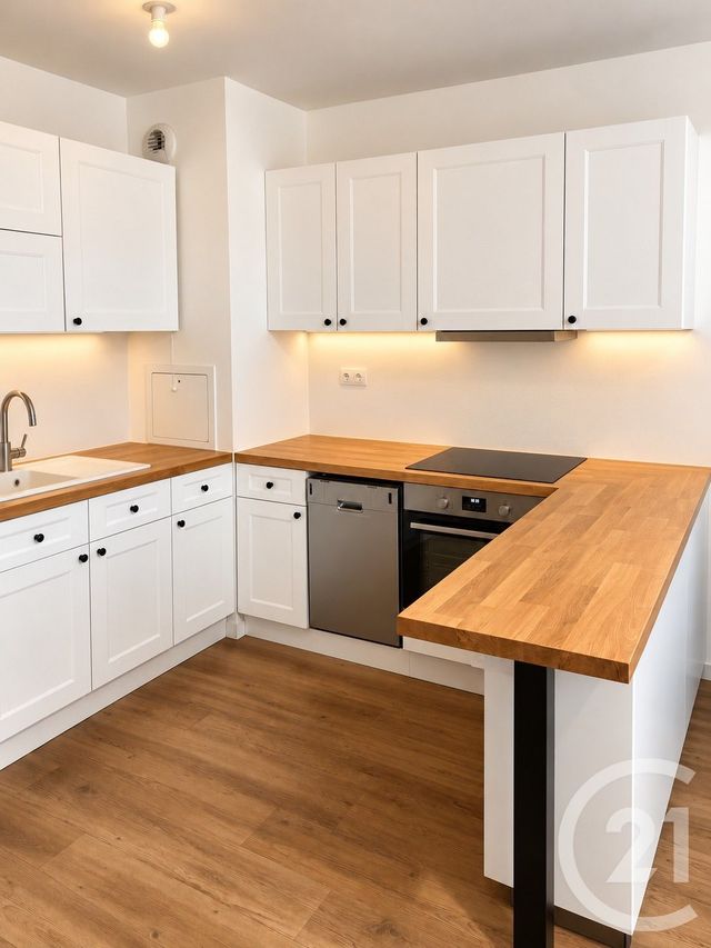 Appartement F2 à louer - 2 pièces - 40.0 m2 - LE BLANC MESNIL - 93 - ILE-DE-FRANCE - Century 21 Marques Calmettes