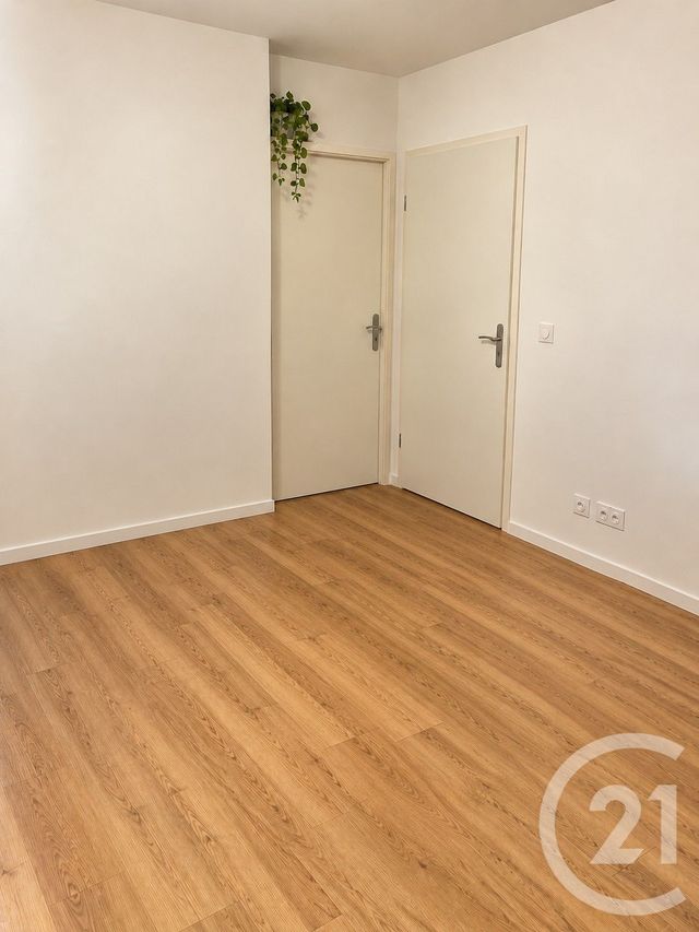 Appartement F2 à louer - 2 pièces - 40.0 m2 - LE BLANC MESNIL - 93 - ILE-DE-FRANCE - Century 21 Marques Calmettes