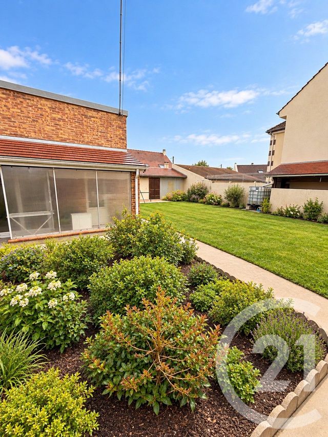 Appartement F3 à louer - 3 pièces - 55.0 m2 - OZOIR LA FERRIERE - 77 - ILE-DE-FRANCE - Century 21 Marques Calmettes