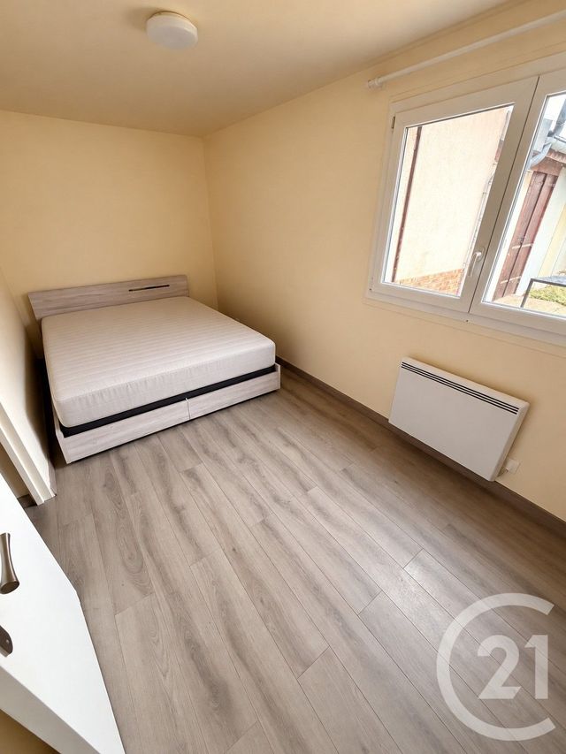 Appartement F3 à louer - 3 pièces - 55.0 m2 - OZOIR LA FERRIERE - 77 - ILE-DE-FRANCE - Century 21 Marques Calmettes