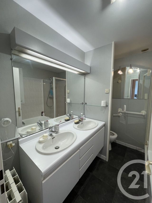 maison à louer - 6 pièces - 140.0 m2 - OZOIR LA FERRIERE - 77 - ILE-DE-FRANCE - Century 21 Marques Calmettes