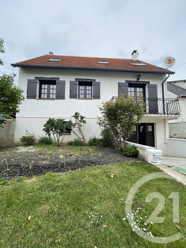 maison à vendre - 6 pièces - 114.0 m2 - OZOIR LA FERRIERE - 77 - ILE-DE-FRANCE - Century 21 Marques Calmettes